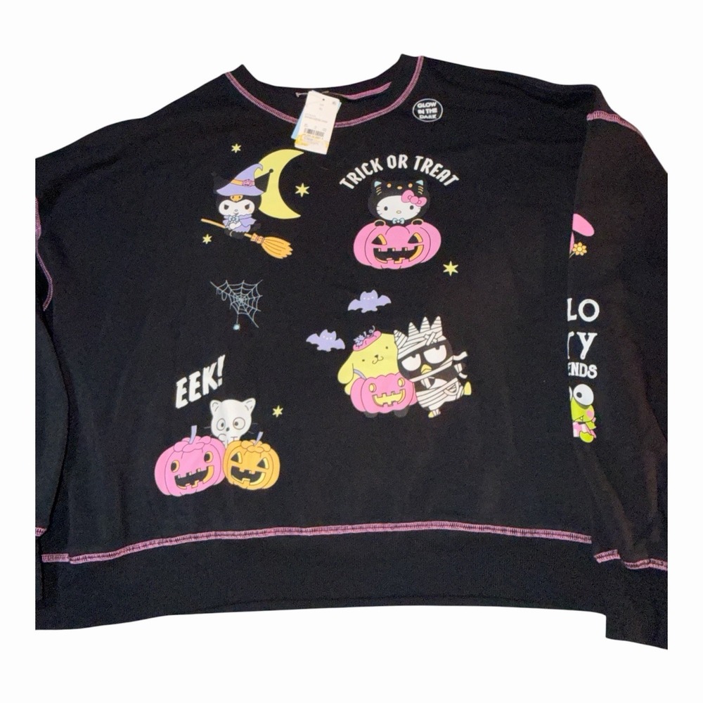 Hello Kitty &  Friends XL Glow In Dark Halloween Sweatshirt Graphic Sanrio Black - Picture 3 of 8